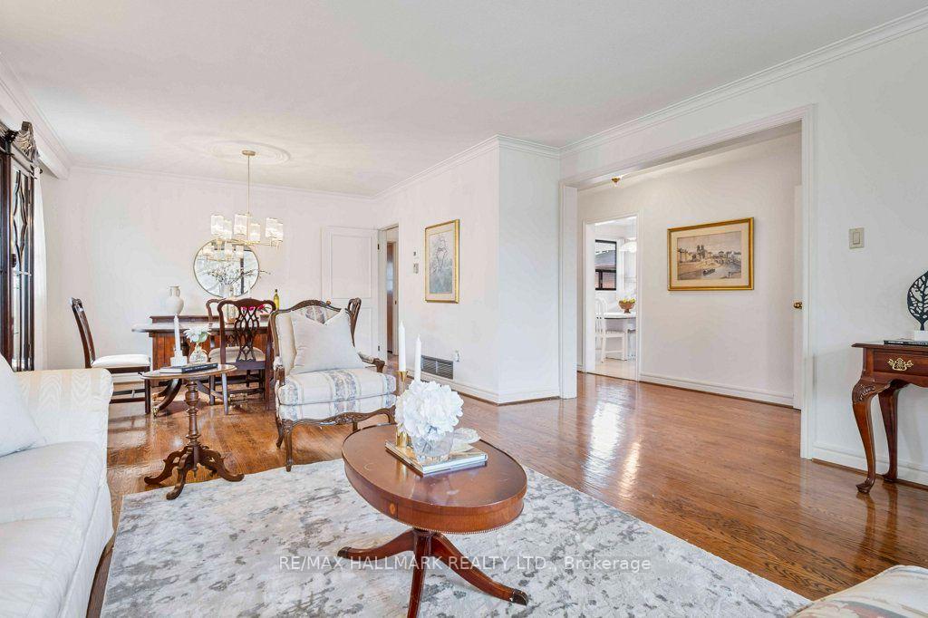 Photo 16 of 12 Tammy Lane, Etobicoke, West Humber-Clairville — HOMEH