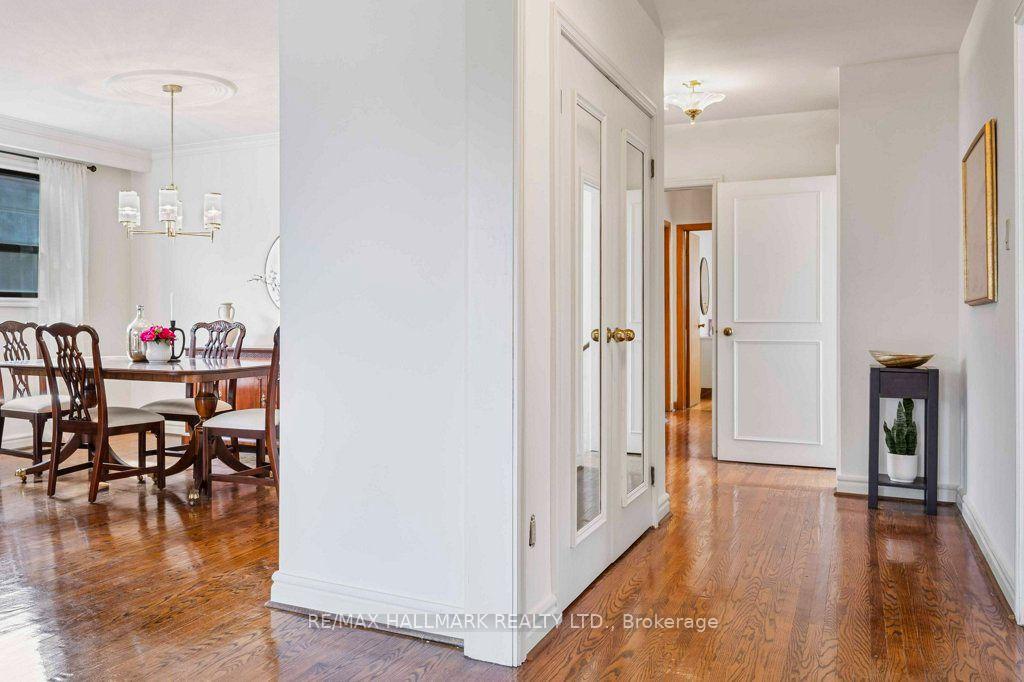 Photo 18 of 12 Tammy Lane, Etobicoke, West Humber-Clairville — HOMEH
