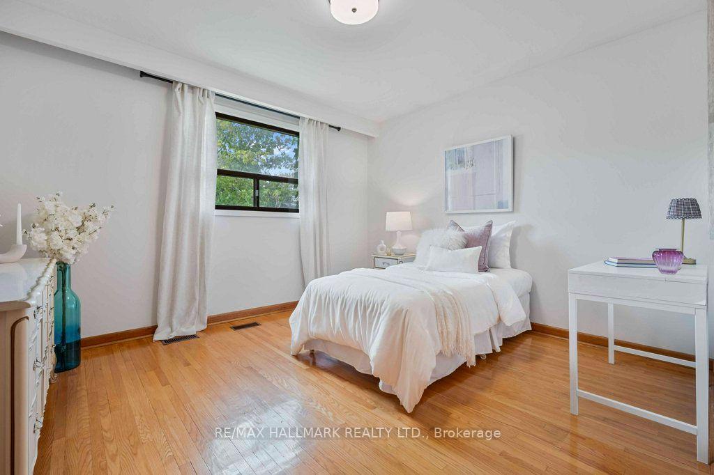 Photo 27 of 12 Tammy Lane, Etobicoke, West Humber-Clairville — HOMEH