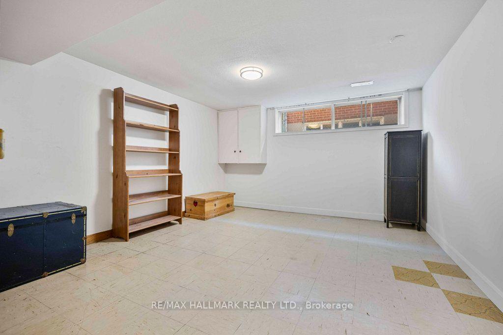 Photo 42 of 12 Tammy Lane, Etobicoke, West Humber-Clairville — HOMEH
