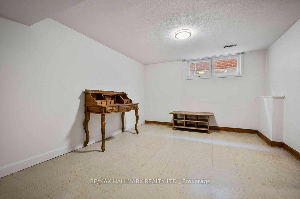 Photo 43 of 12 Tammy Lane, Etobicoke, West Humber-Clairville — HOMEH
