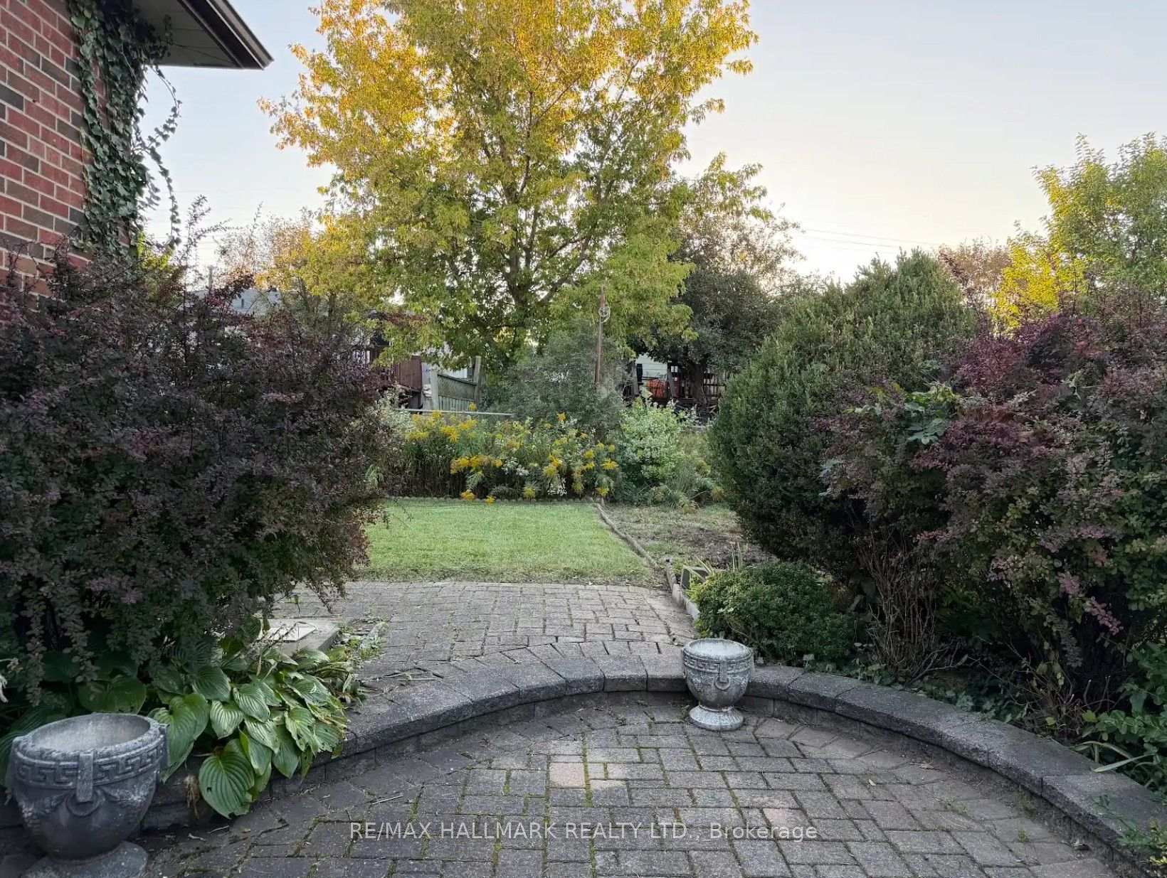 Photo 47 of 12 Tammy Lane, Etobicoke, West Humber-Clairville — HOMEH