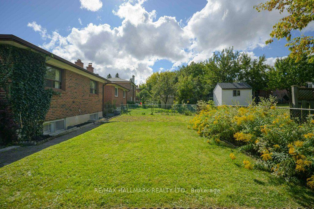Photo 49 of 12 Tammy Lane, Etobicoke, West Humber-Clairville — HOMEH