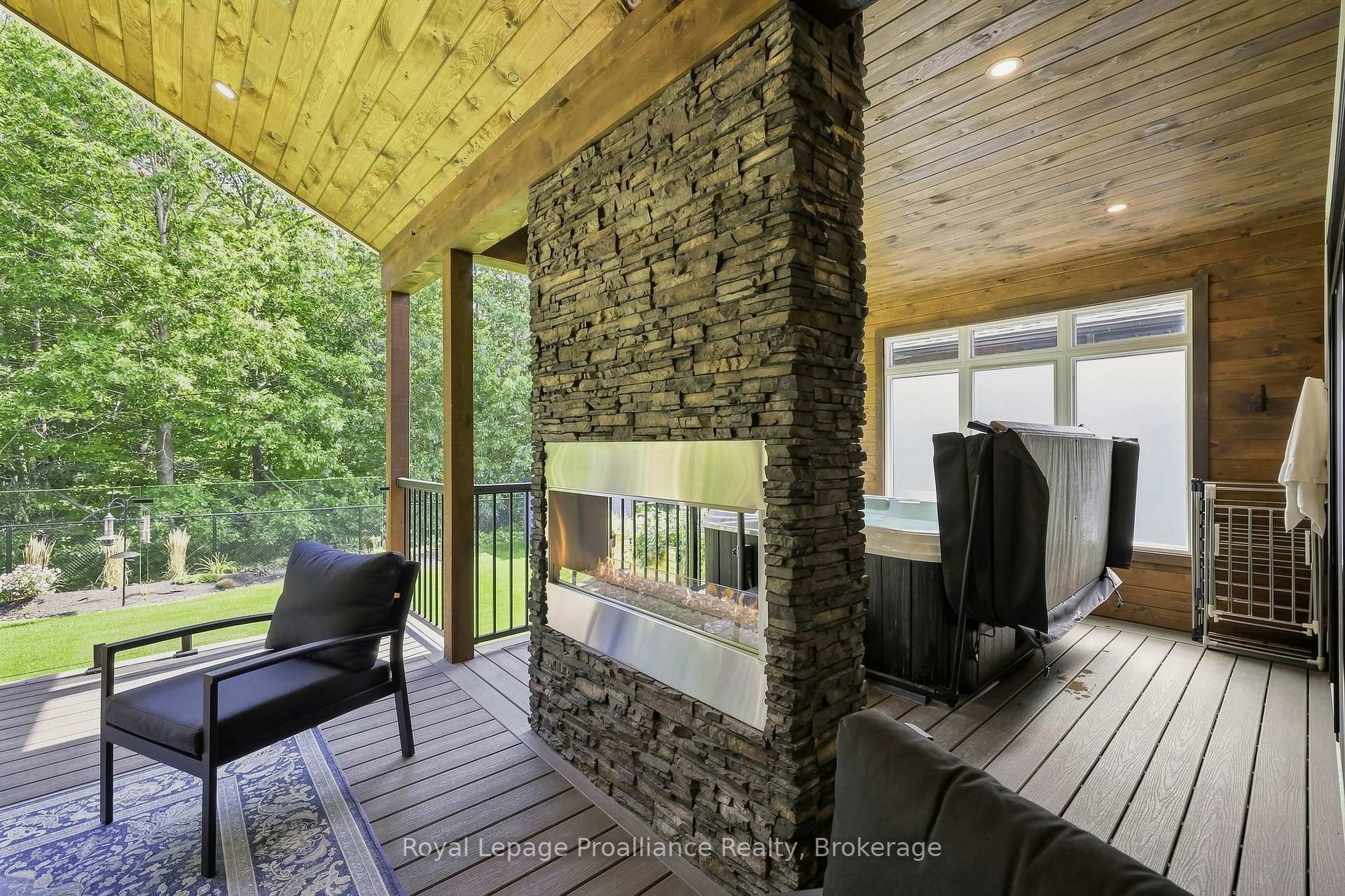 Photo 20 of 100 Deerview Drive, Quinte West, Murray Ward — HOMEH