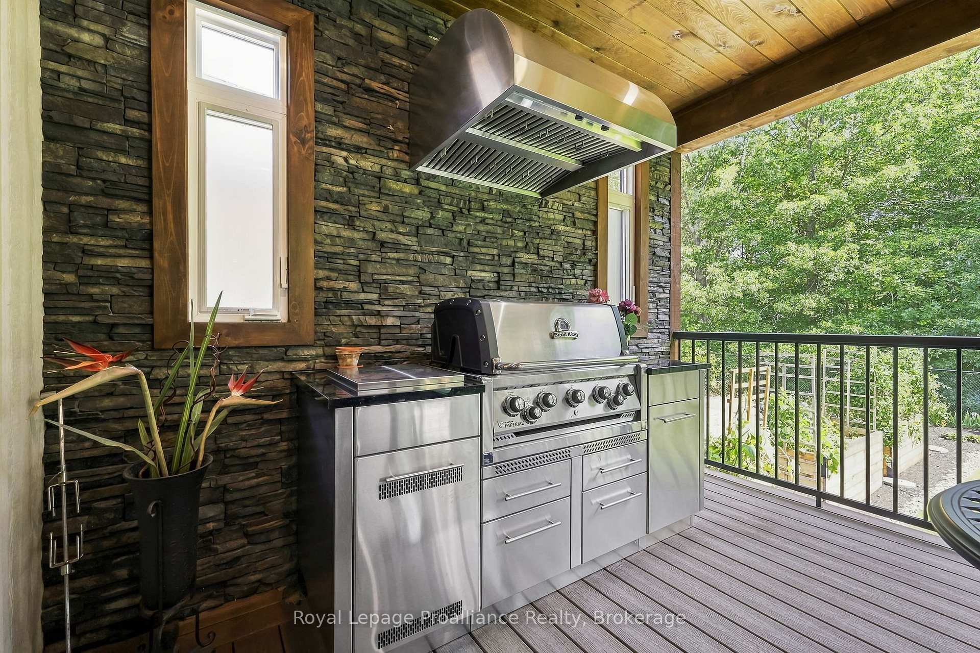 Photo 23 of 100 Deerview Drive, Quinte West, Murray Ward — HOMEH