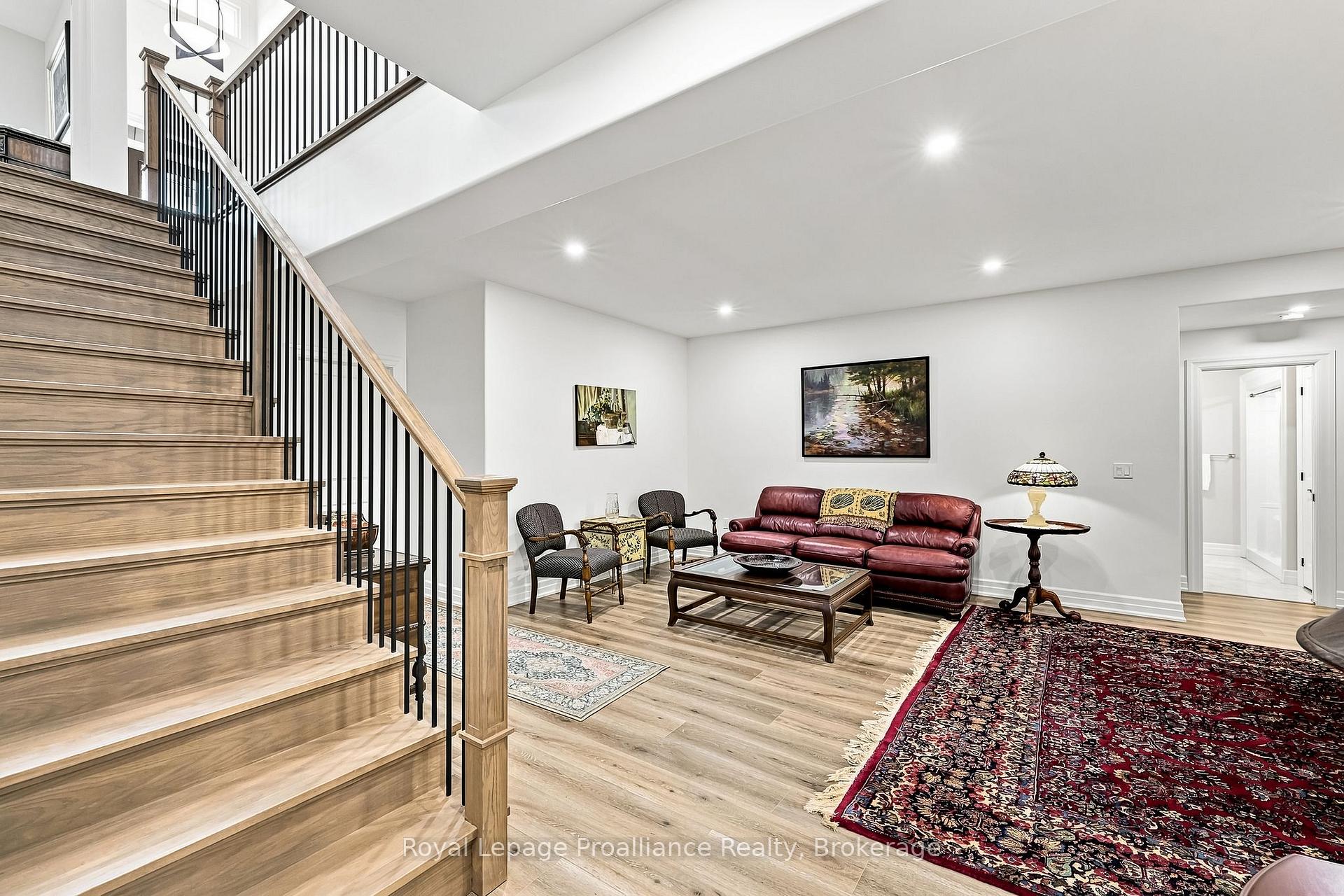 Photo 33 of 100 Deerview Drive, Quinte West, Murray Ward — HOMEH