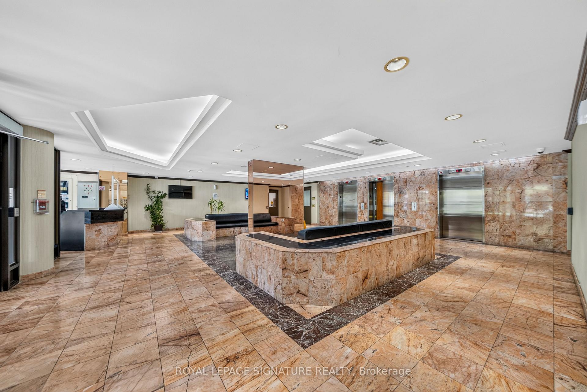 Photo 3 of Unit 211, 1 Rowntree Road, Etobicoke, Mount Olive-Silverstone-Jamestown — HOMEH
