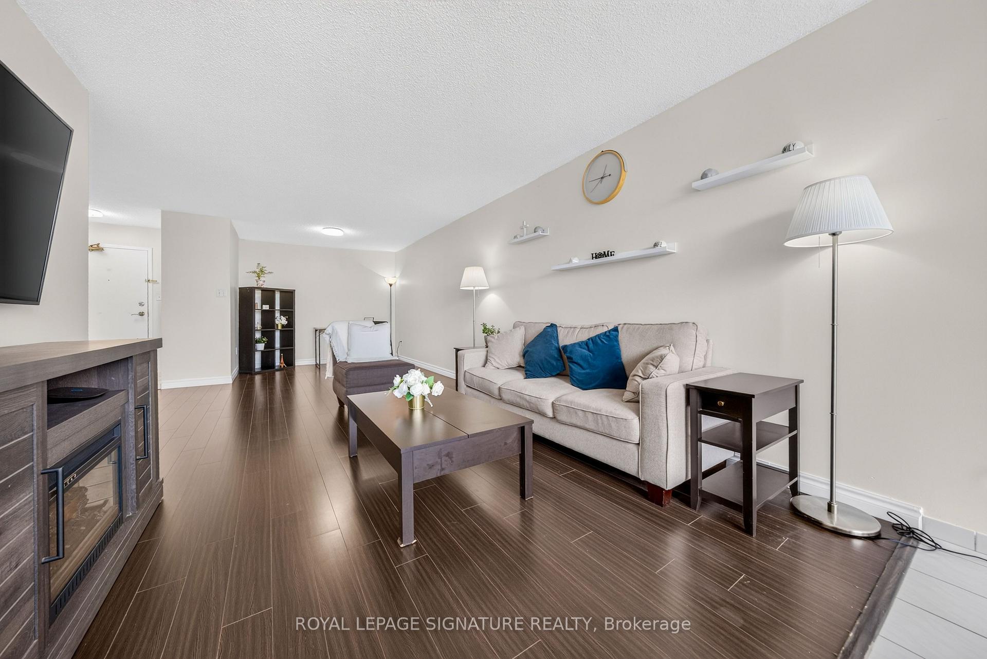 Photo 8 of Unit 211, 1 Rowntree Road, Etobicoke, Mount Olive-Silverstone-Jamestown — HOMEH