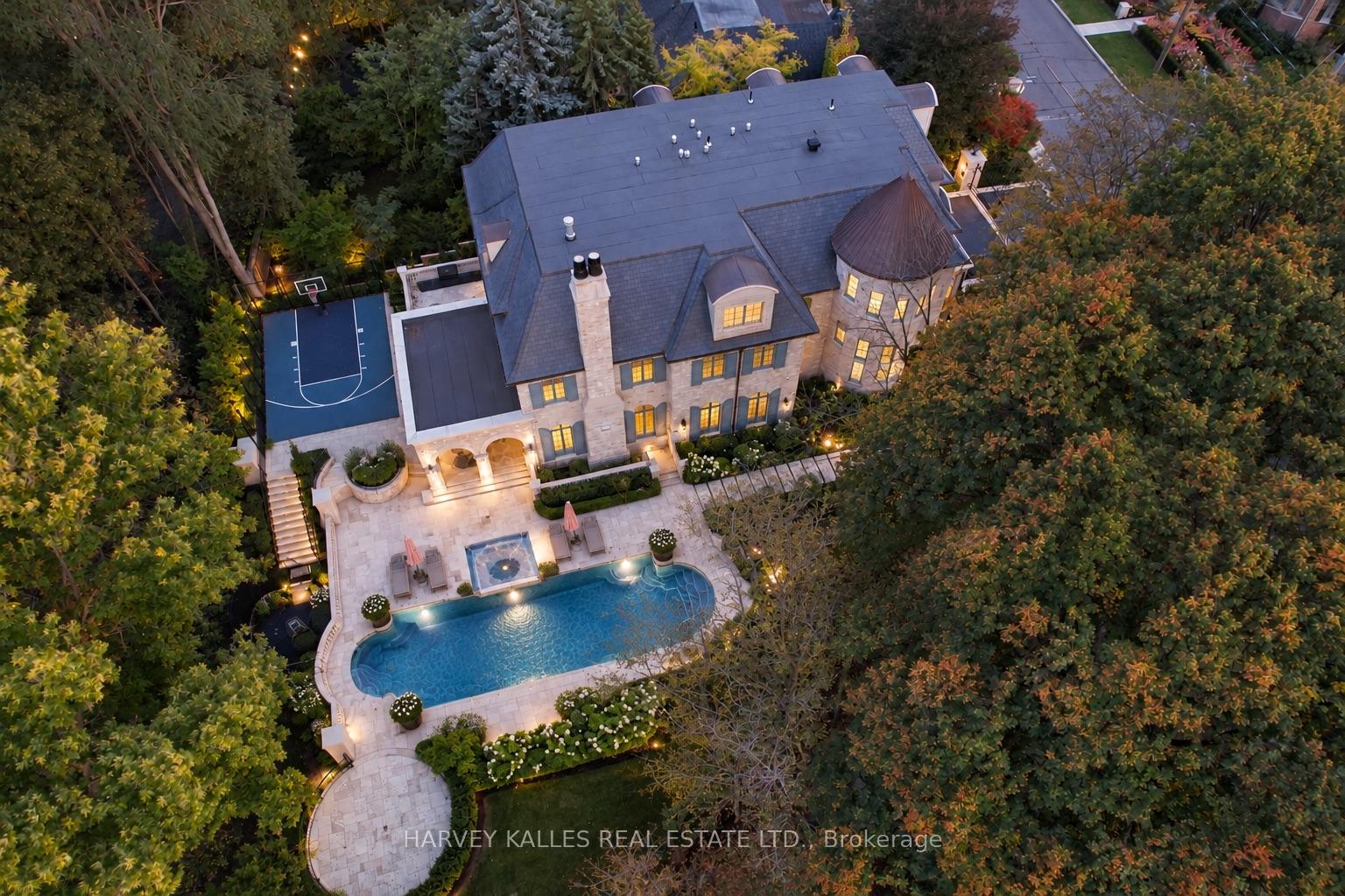 Photo of 221 Forest Hill Road