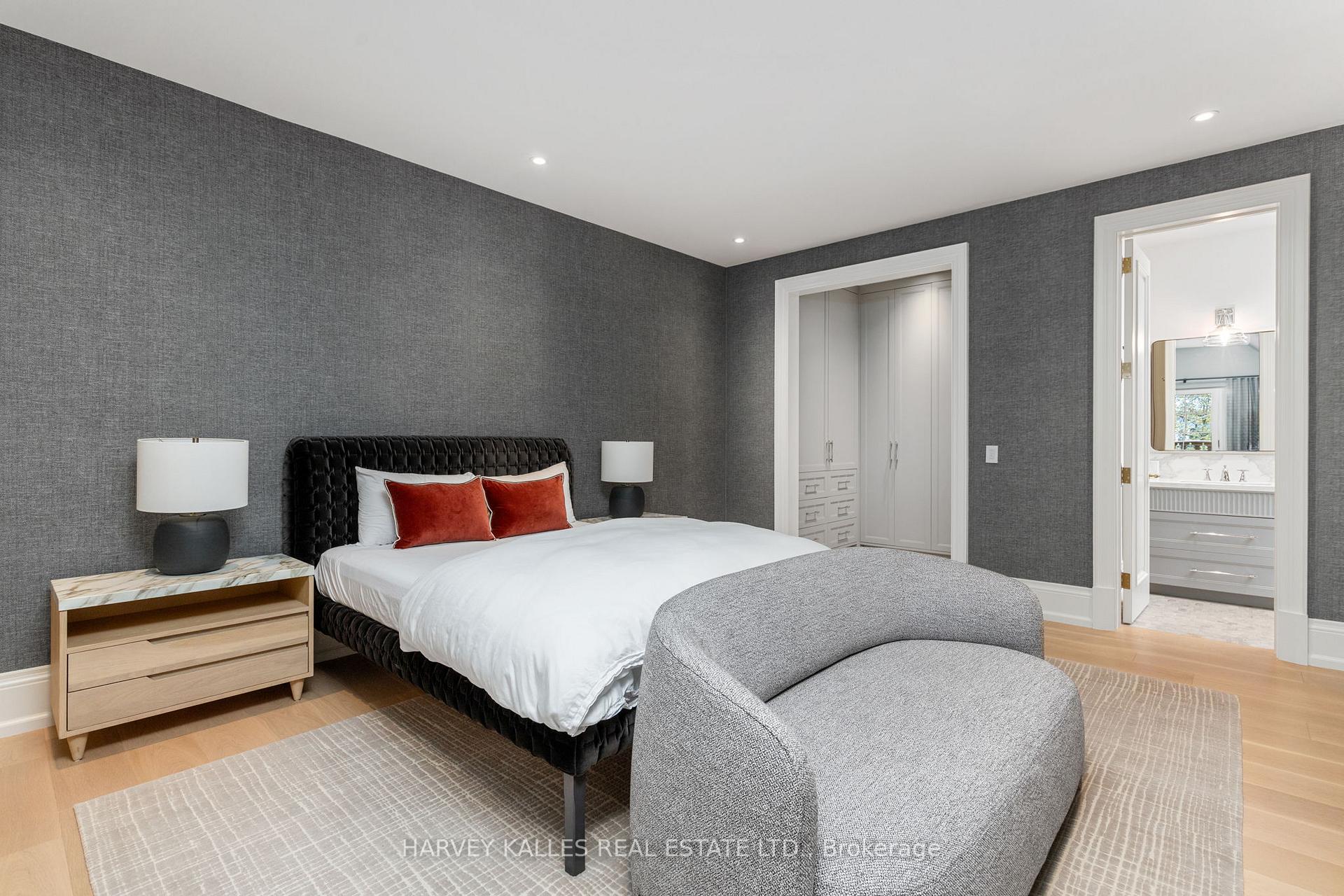 Photo 36 of 221 Forest Hill Road, Toronto, Forest Hill South — HOMEH