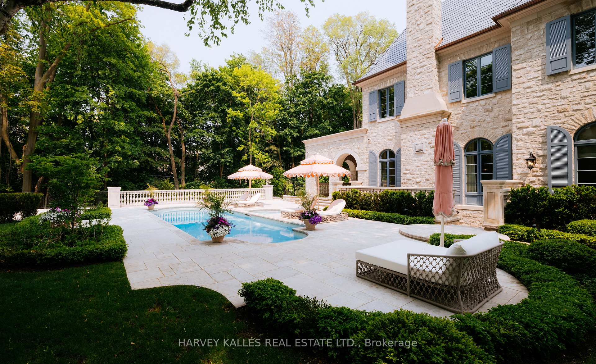 Photo 40 of 221 Forest Hill Road, Toronto, Forest Hill South — HOMEH