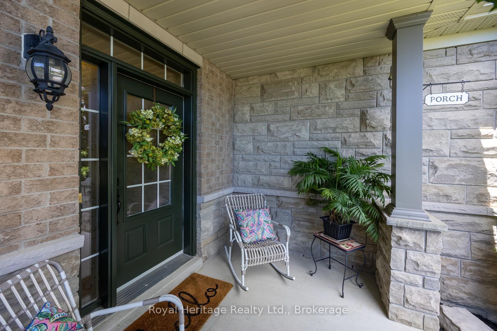 Photo 3 of 6 Goodall Crescent, Clarington, Bowmanville — HOMEH