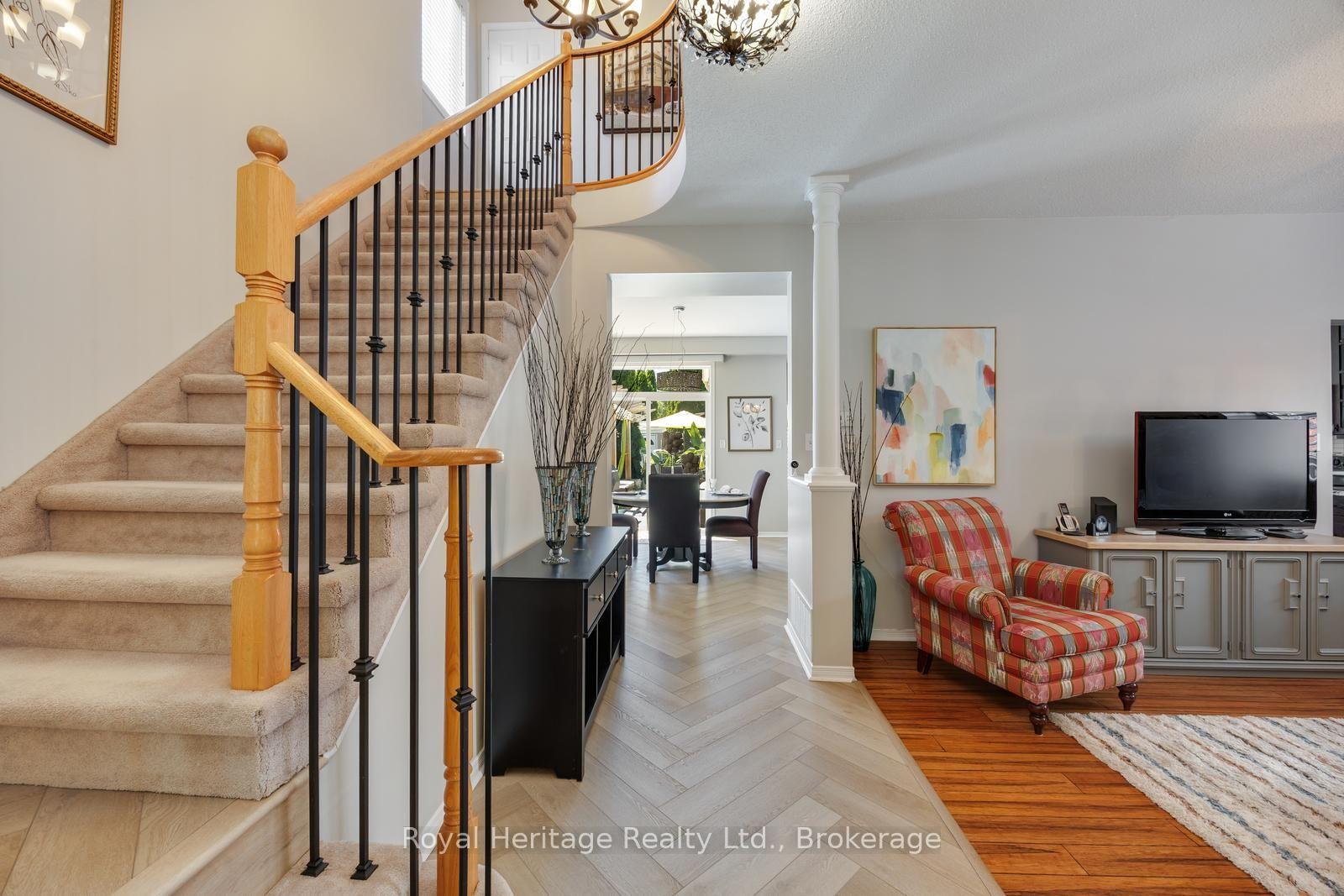 Photo 8 of 6 Goodall Crescent, Clarington, Bowmanville — HOMEH
