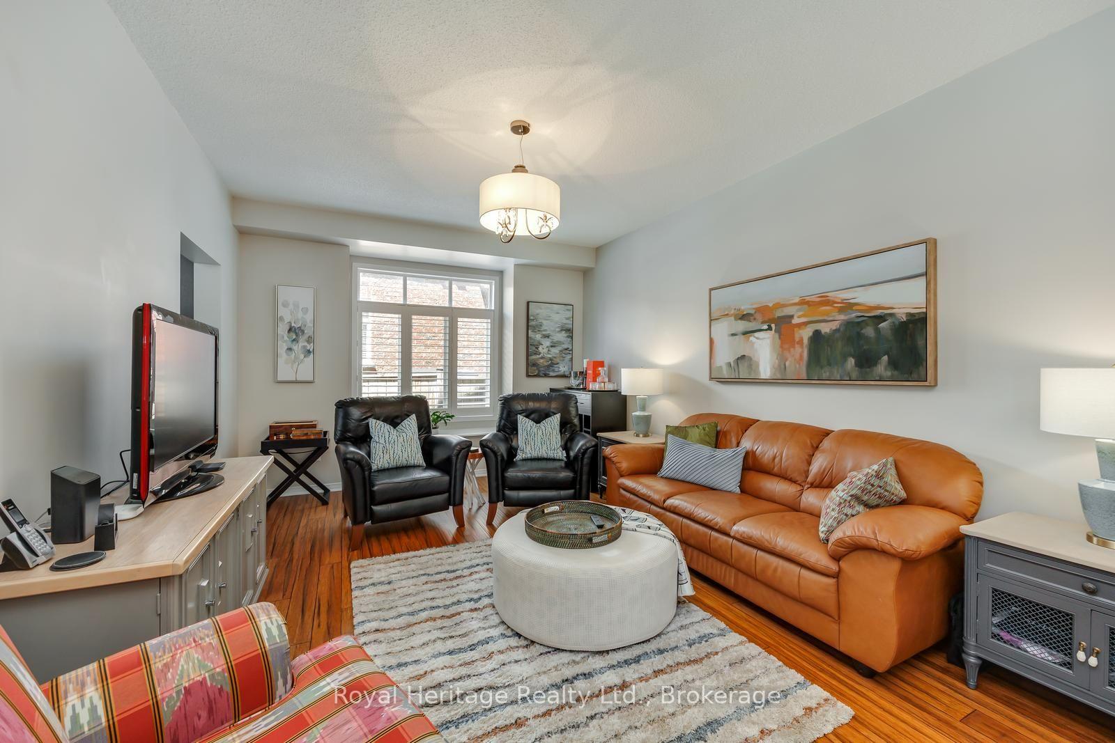 Photo 9 of 6 Goodall Crescent, Clarington, Bowmanville — HOMEH