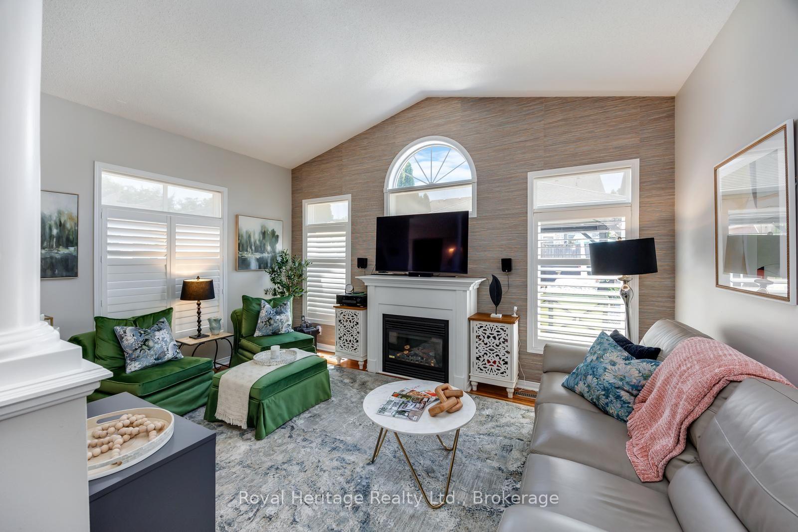 Photo 21 of 6 Goodall Crescent, Clarington, Bowmanville — HOMEH