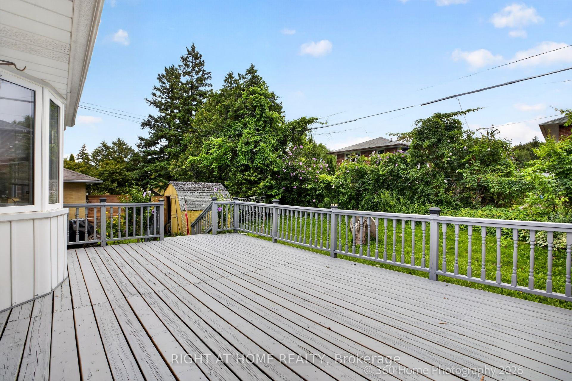 Photo 9 of 100 Perivale Crescent, Scarborough, Bendale — HOMEH