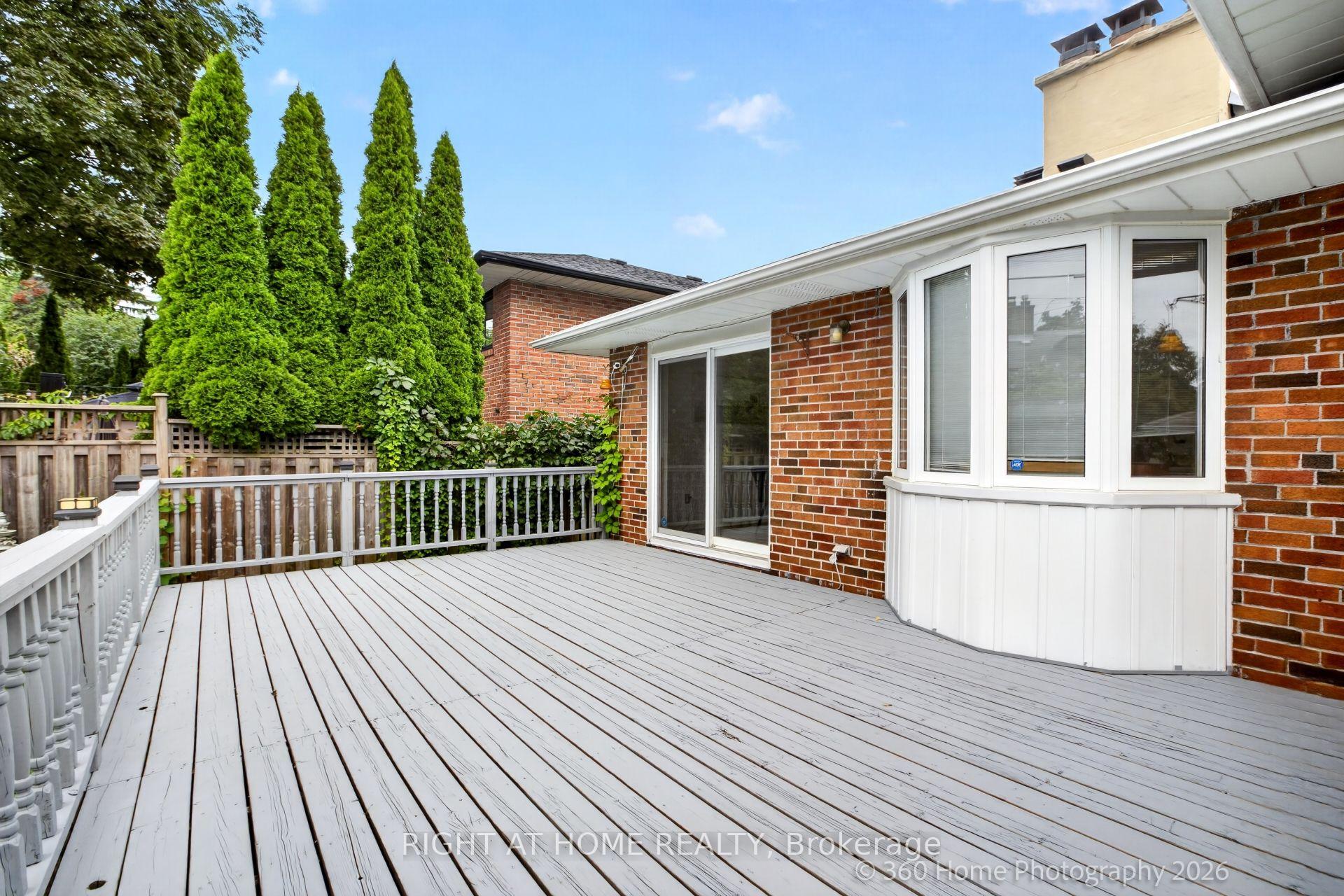 Photo 10 of 100 Perivale Crescent, Scarborough, Bendale — HOMEH