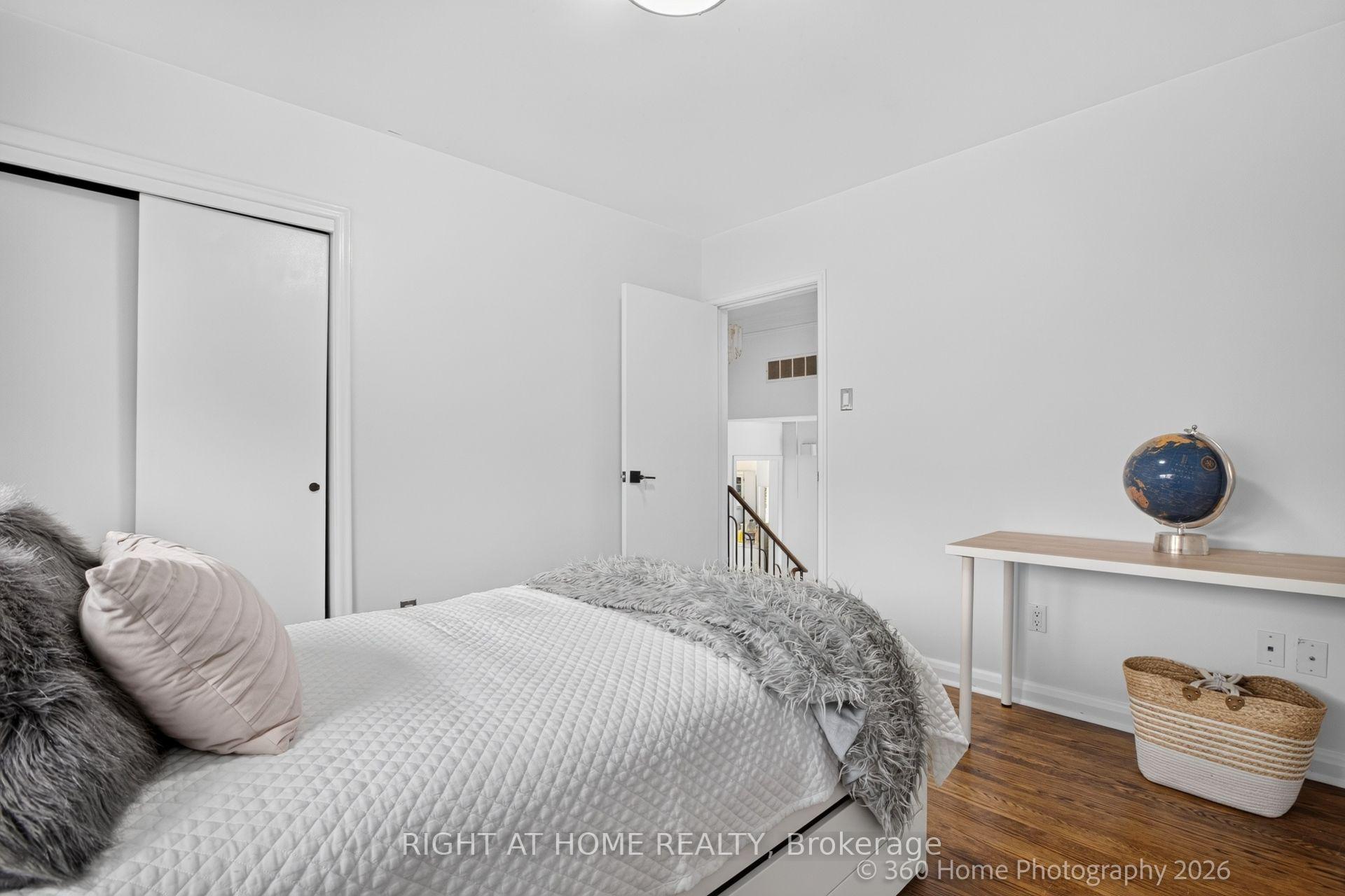 Photo 22 of 100 Perivale Crescent, Scarborough, Bendale — HOMEH
