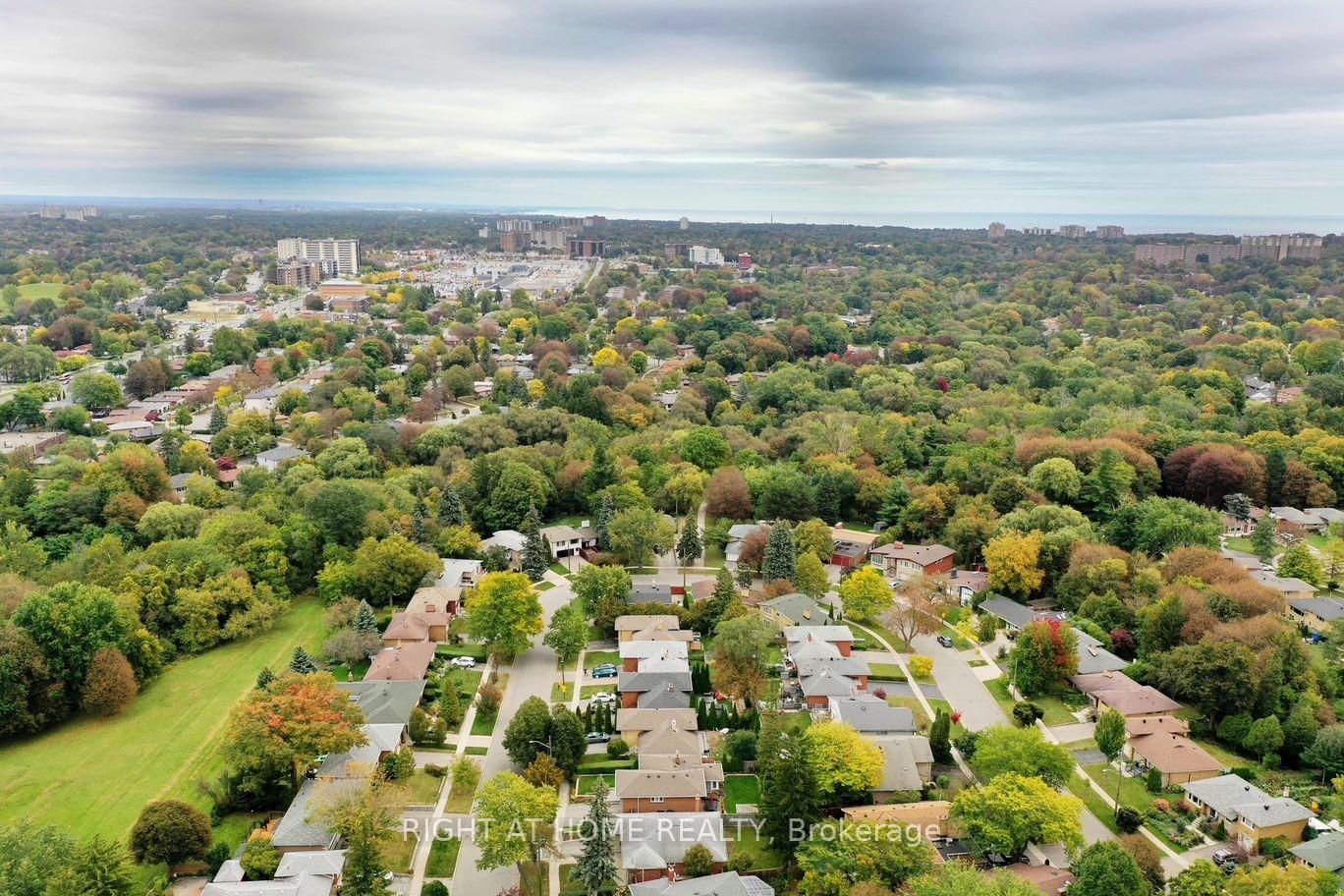 Photo 39 of 100 Perivale Crescent, Scarborough, Bendale — HOMEH