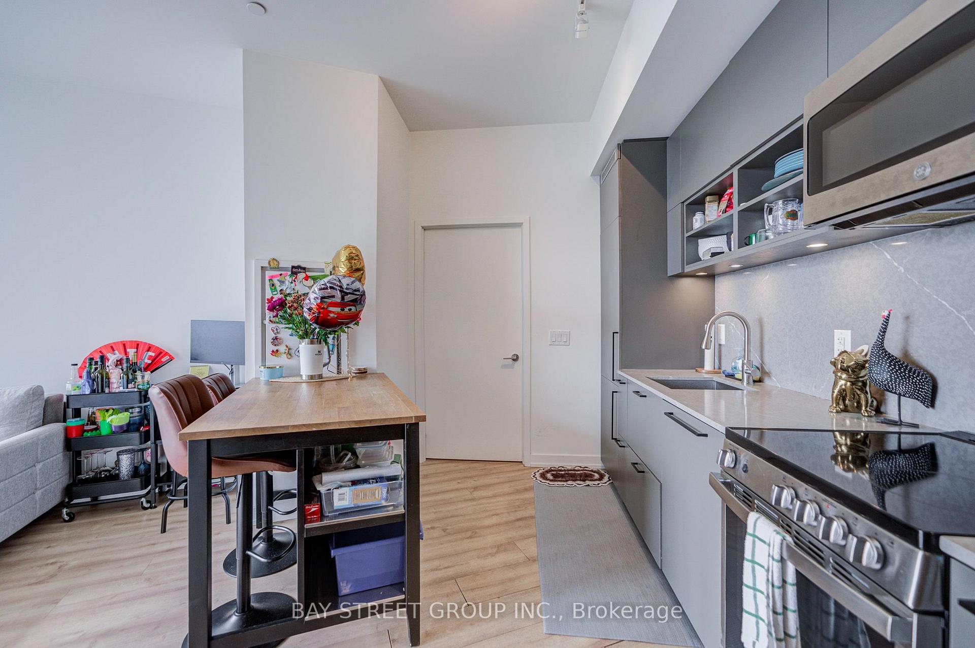 Photo 8 of Unit 16, 135 East Liberty Street, Toronto, Niagara — HOMEH