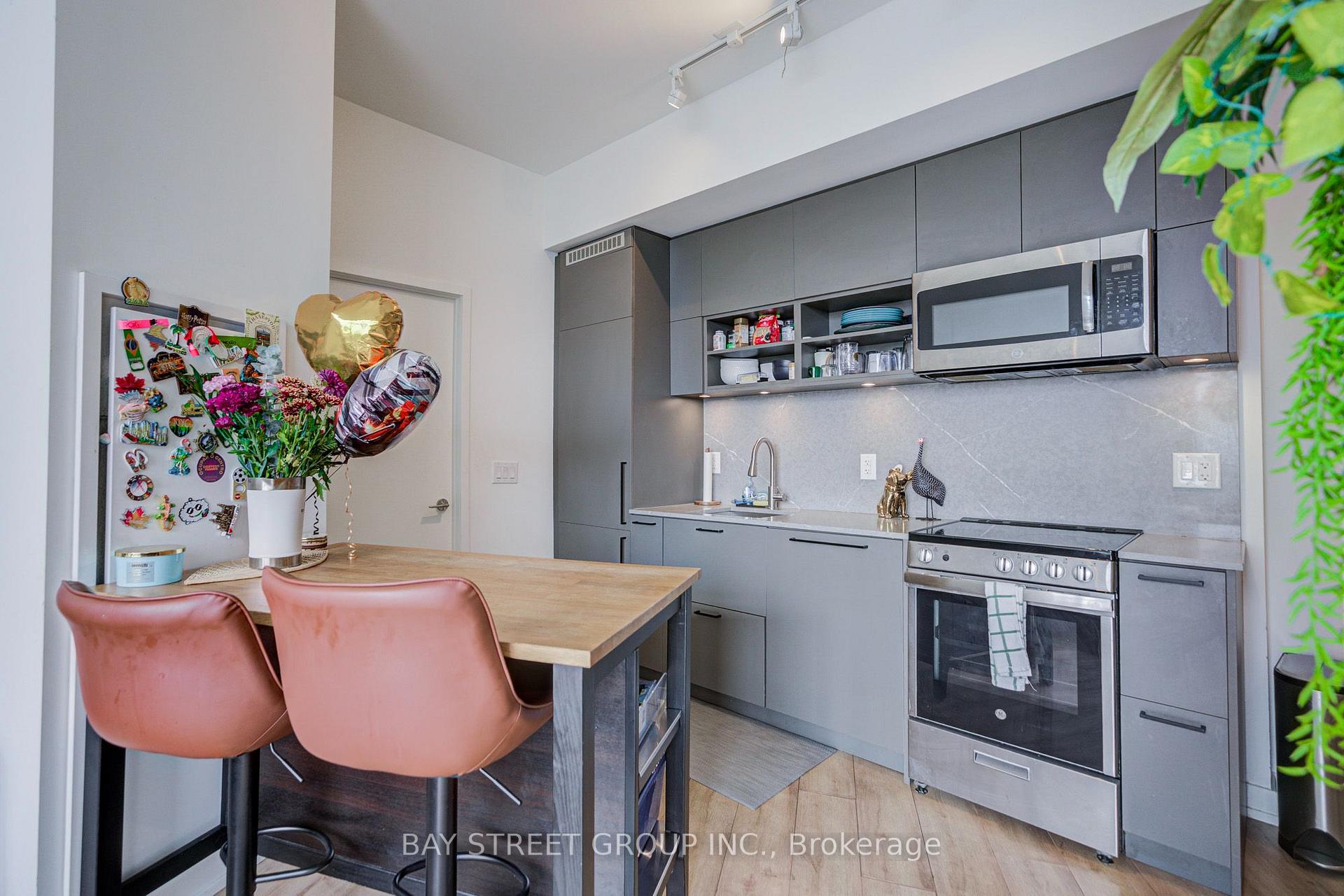 Photo 9 of Unit 16, 135 East Liberty Street, Toronto, Niagara — HOMEH