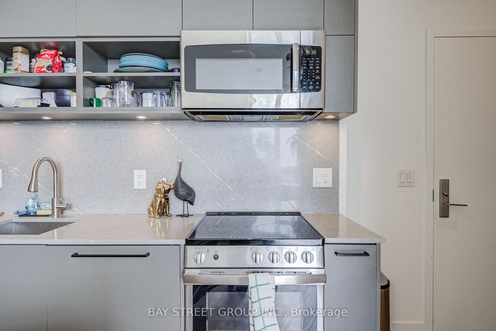 Photo 11 of Unit 16, 135 East Liberty Street, Toronto, Niagara — HOMEH