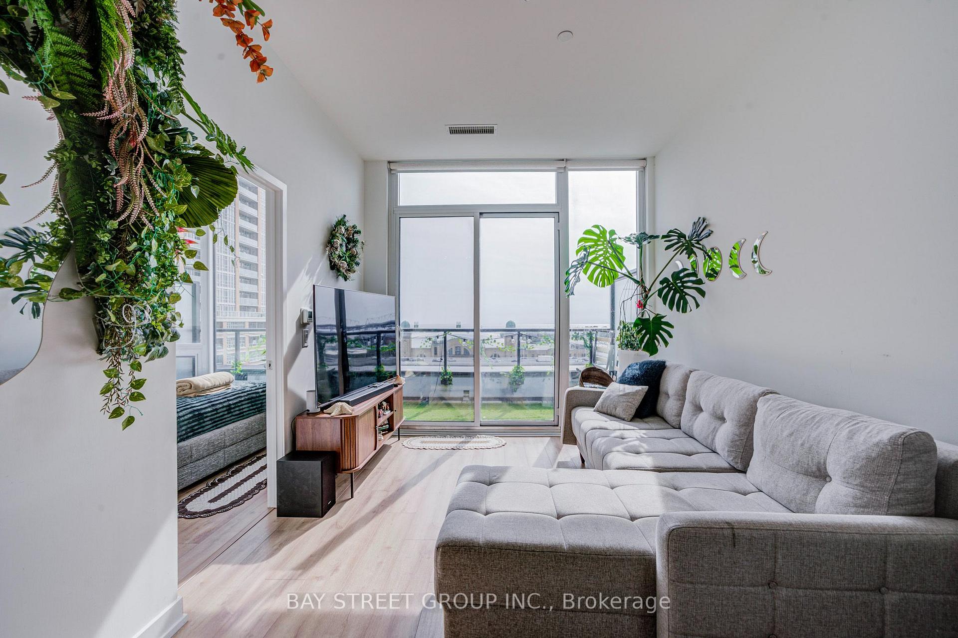Photo 14 of Unit 16, 135 East Liberty Street, Toronto, Niagara — HOMEH