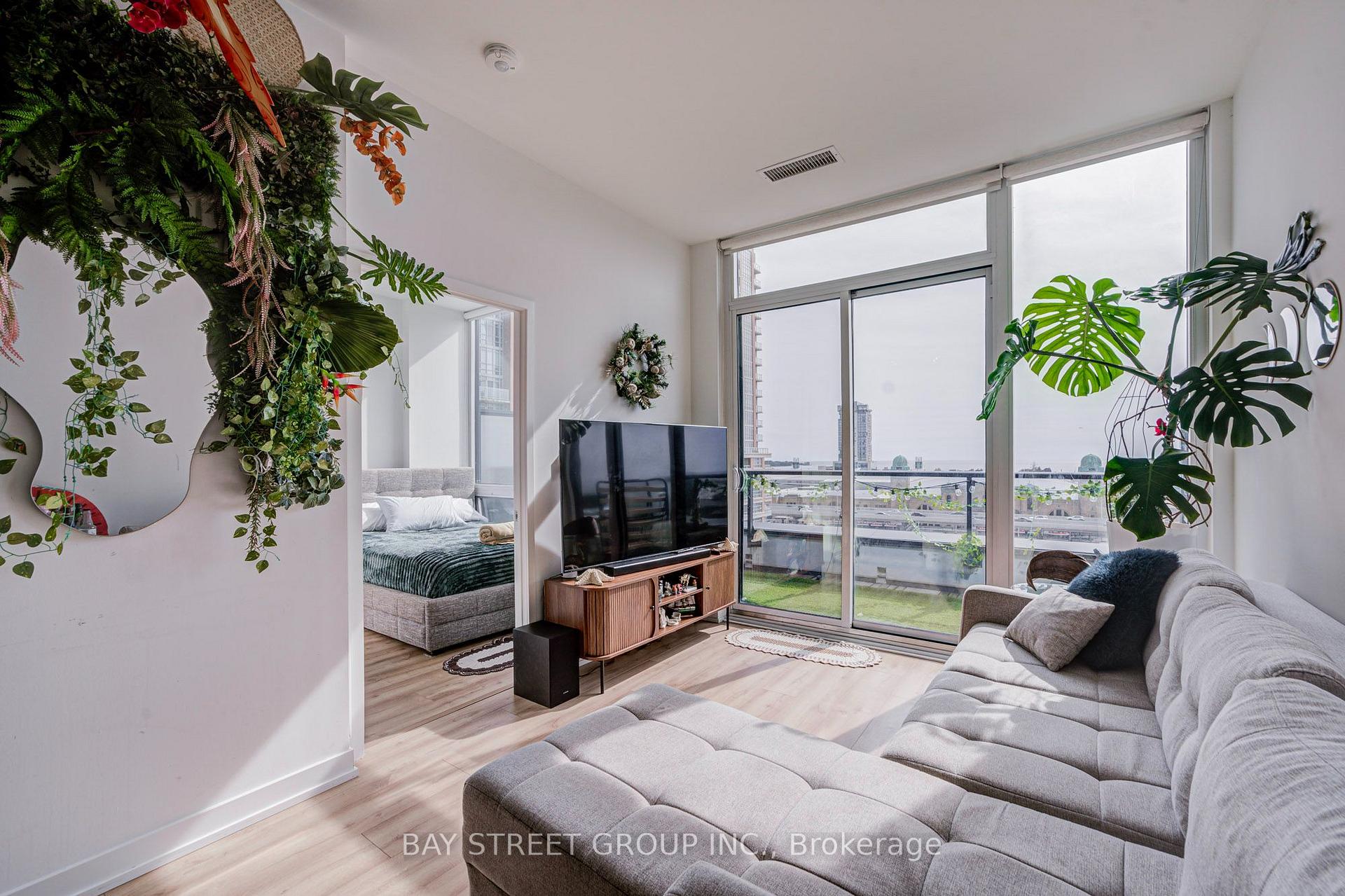 Photo 15 of Unit 16, 135 East Liberty Street, Toronto, Niagara — HOMEH