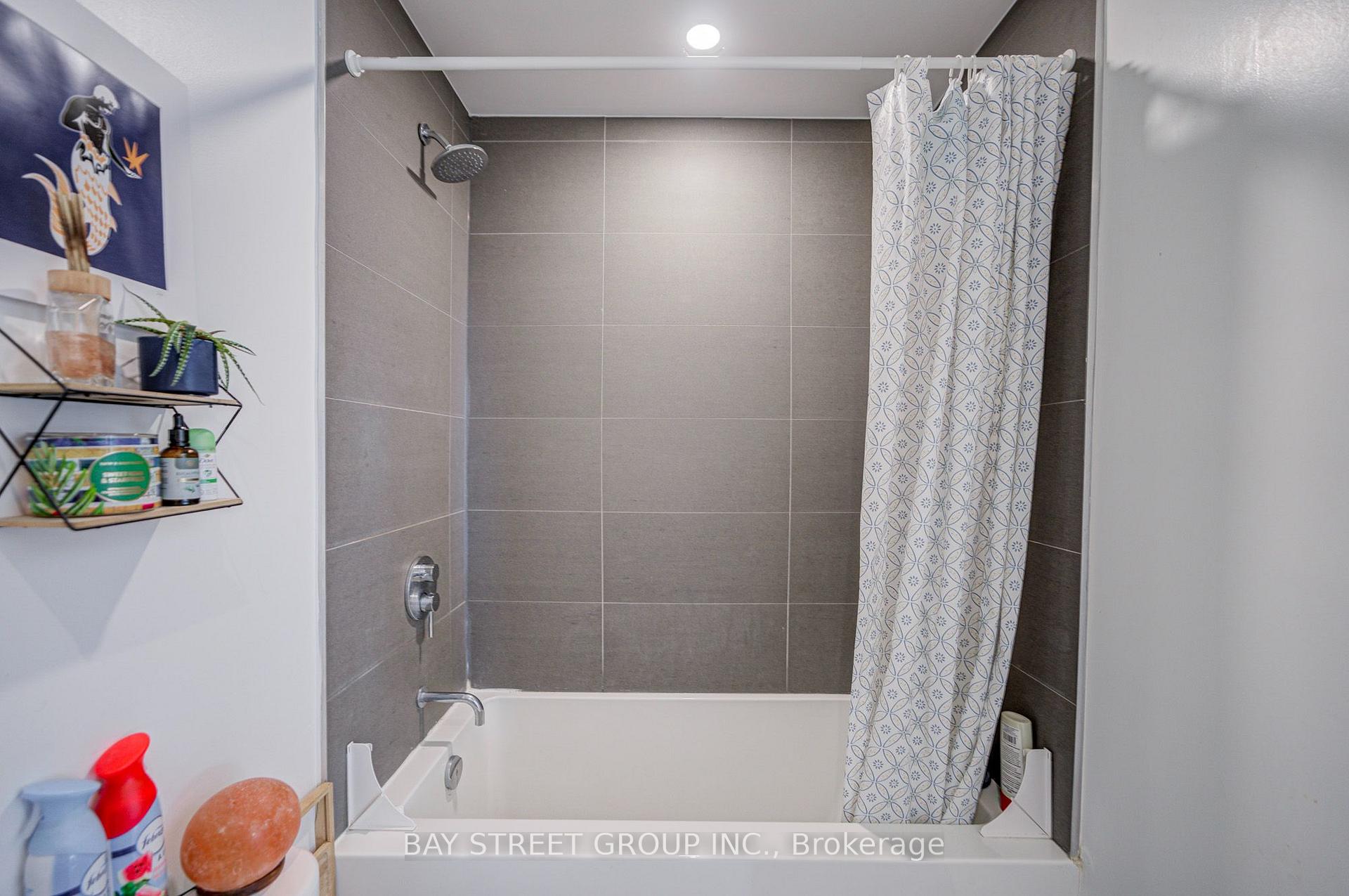 Photo 20 of Unit 16, 135 East Liberty Street, Toronto, Niagara — HOMEH