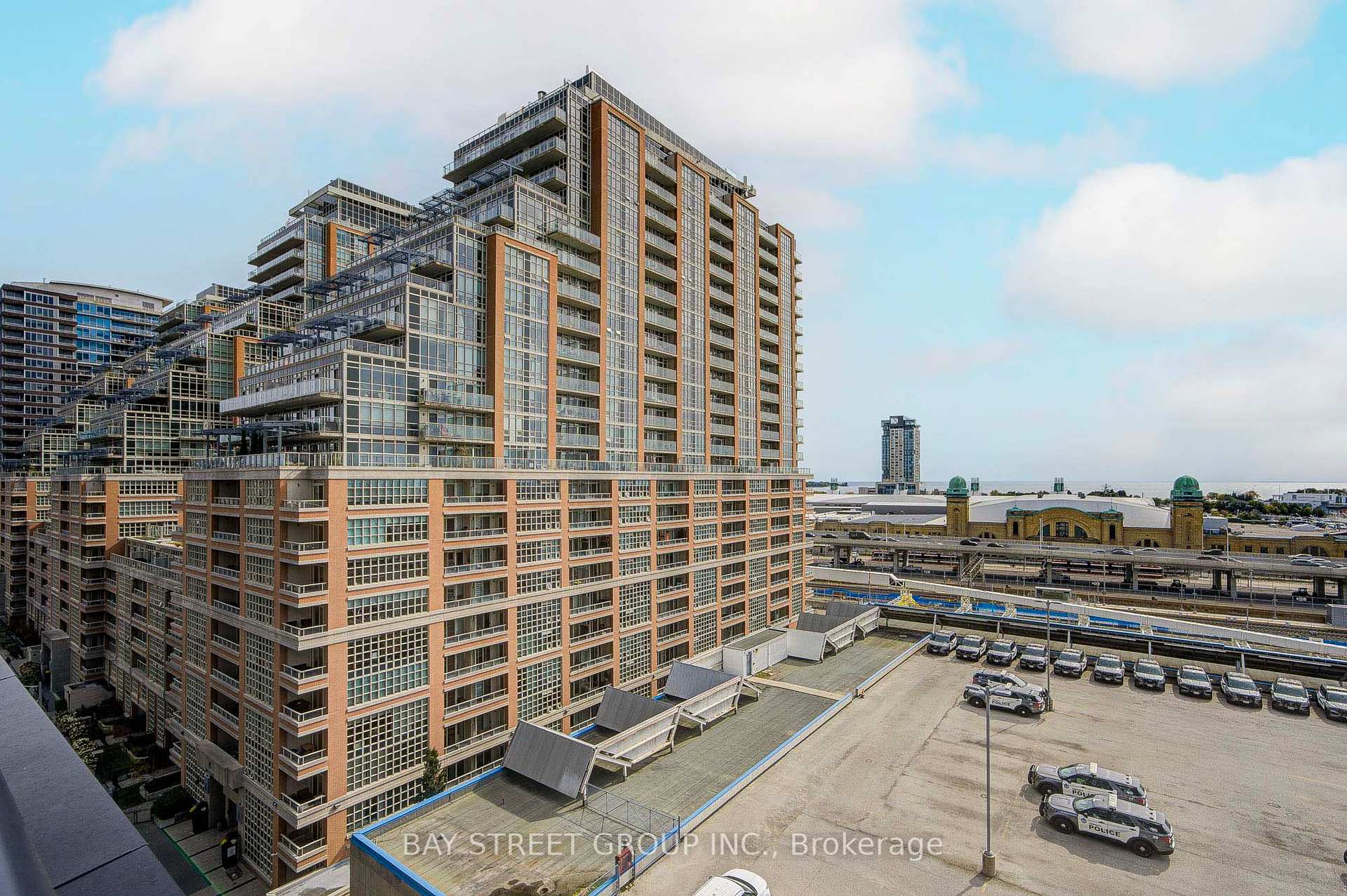 Photo 30 of Unit 16, 135 East Liberty Street, Toronto, Niagara — HOMEH
