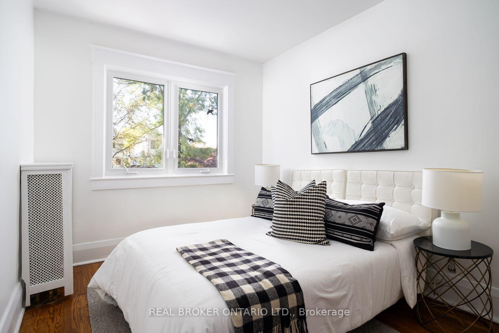 Photo 25 of 100 Oak Park Avenue, Toronto, Woodbine-Lumsden — HOMEH