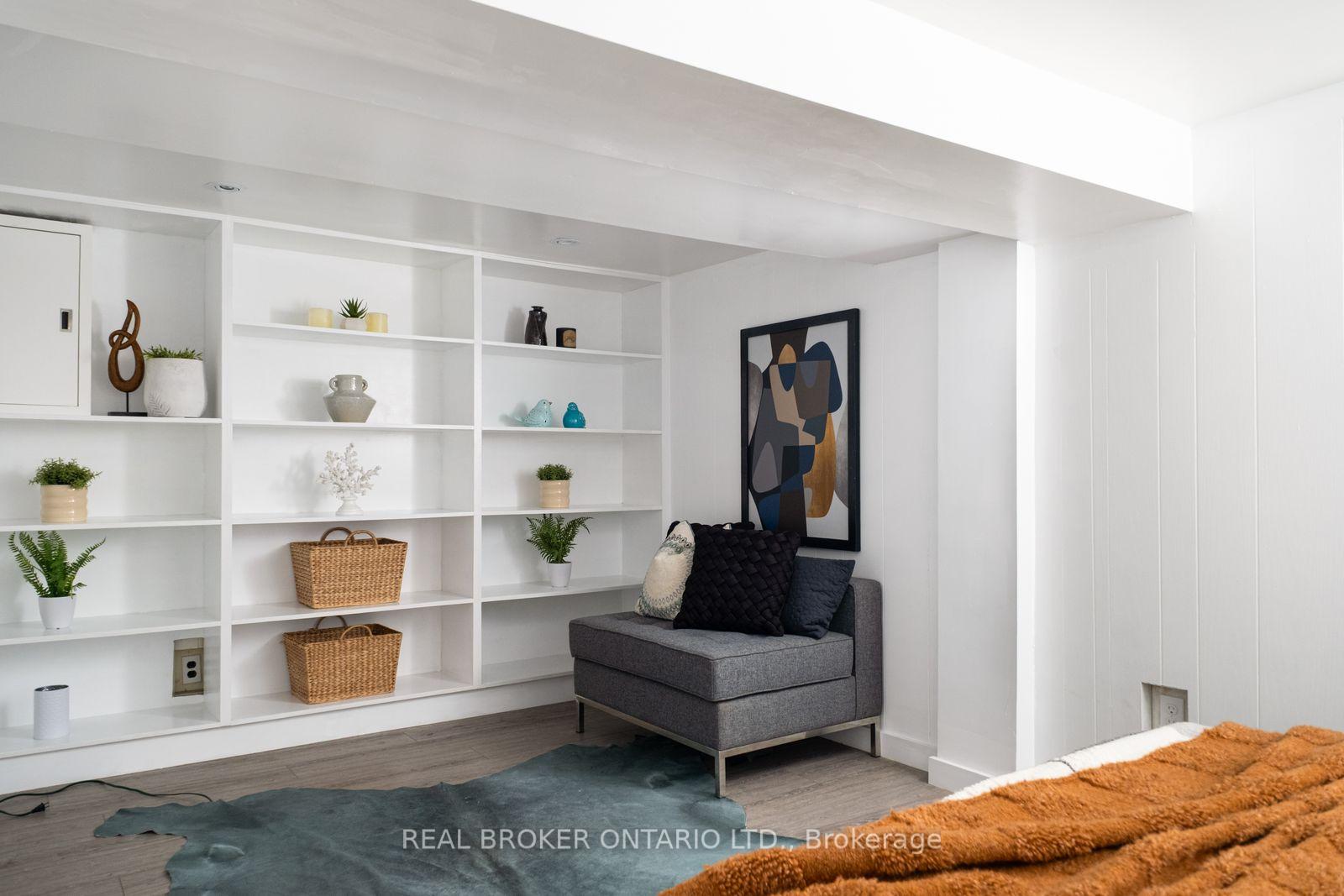 Photo 32 of 100 Oak Park Avenue, Toronto, Woodbine-Lumsden — HOMEH