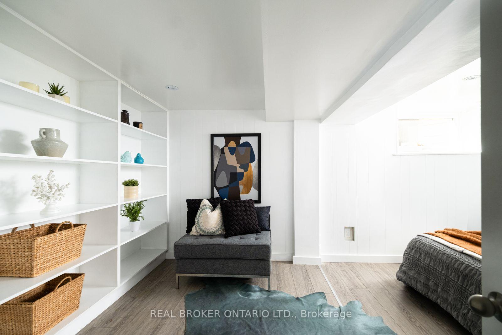 Photo 33 of 100 Oak Park Avenue, Toronto, Woodbine-Lumsden — HOMEH