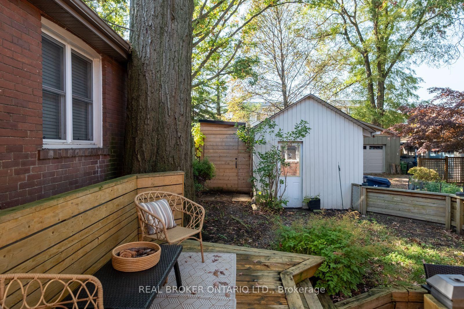 Photo 38 of 100 Oak Park Avenue, Toronto, Woodbine-Lumsden — HOMEH