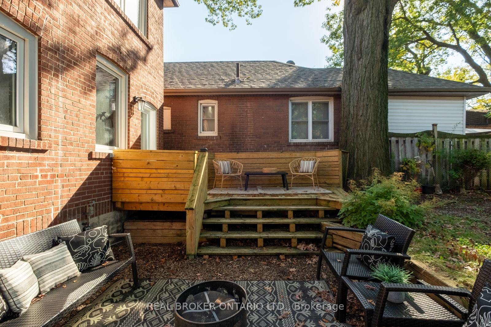 Photo 41 of 100 Oak Park Avenue, Toronto, Woodbine-Lumsden — HOMEH