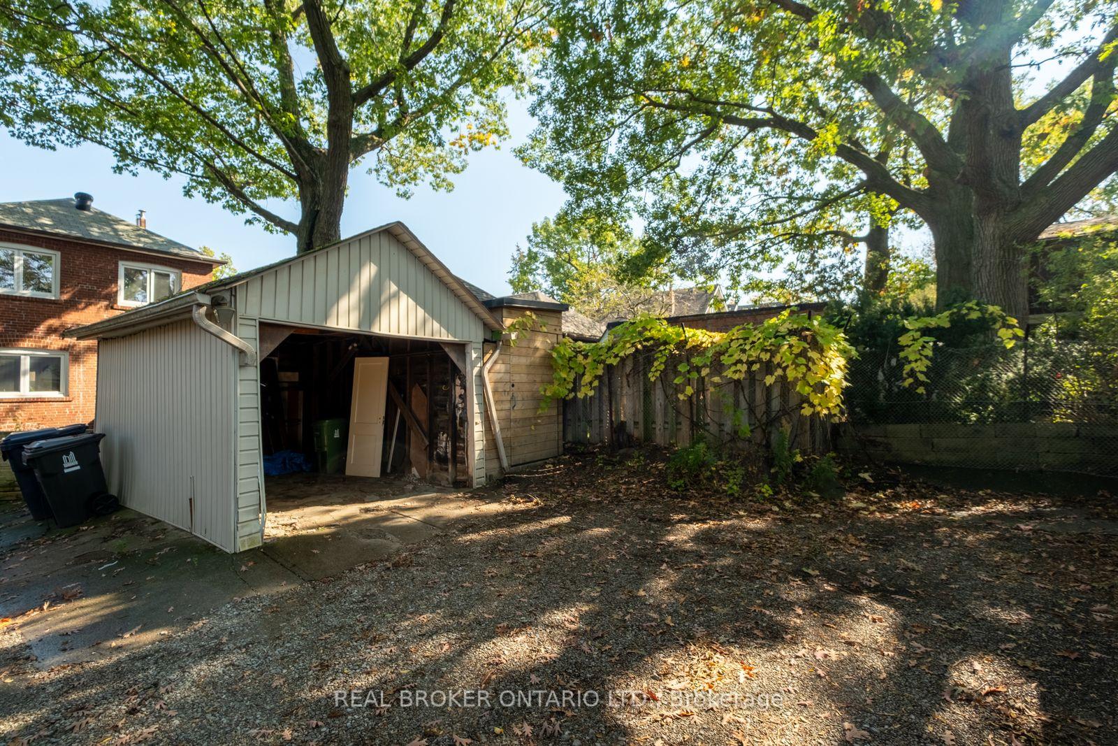 Photo 43 of 100 Oak Park Avenue, Toronto, Woodbine-Lumsden — HOMEH
