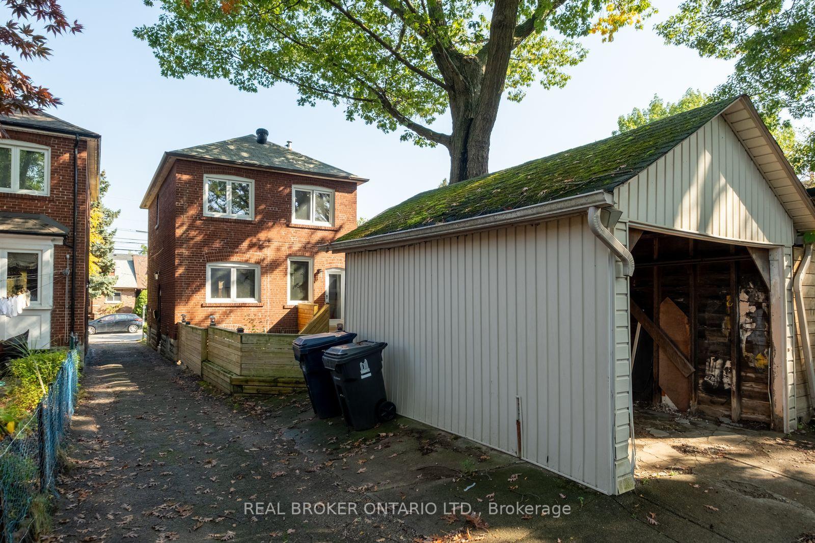 Photo 44 of 100 Oak Park Avenue, Toronto, Woodbine-Lumsden — HOMEH
