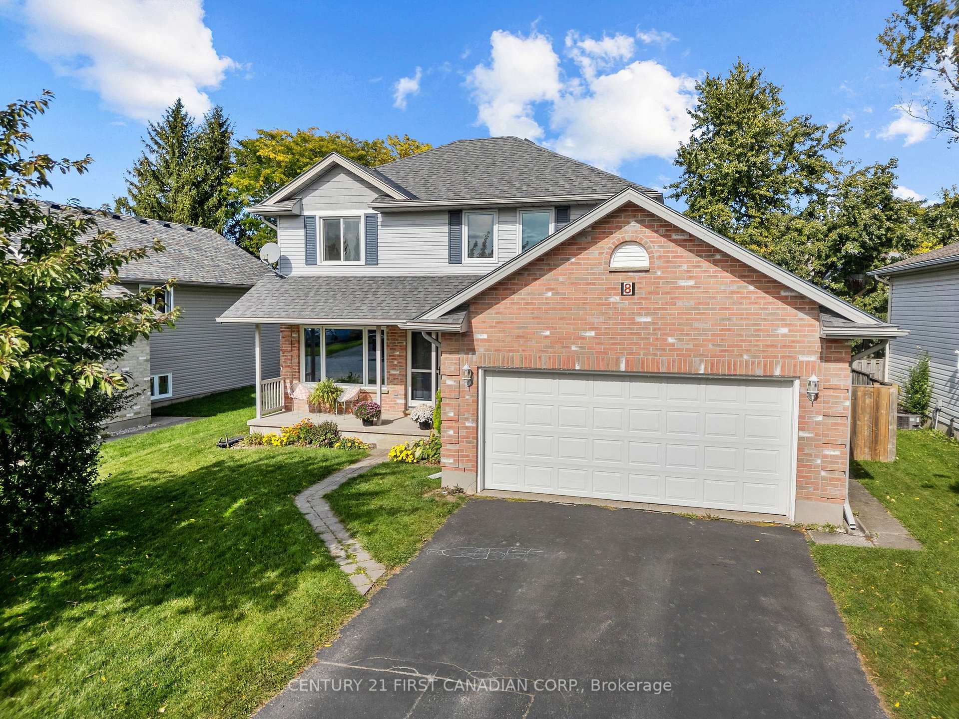 Photo 3 of 8 Robin Street, North Middlesex, Ailsa Craig — HOMEH