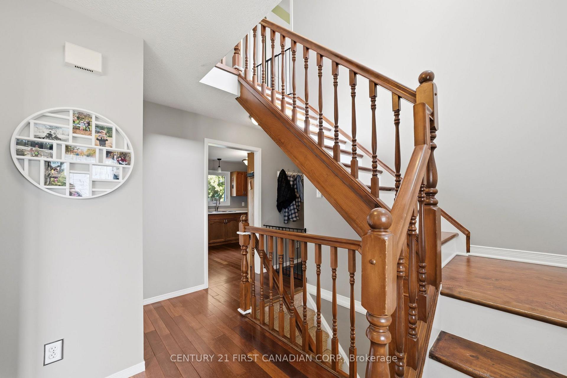 Photo 10 of 8 Robin Street, North Middlesex, Ailsa Craig — HOMEH