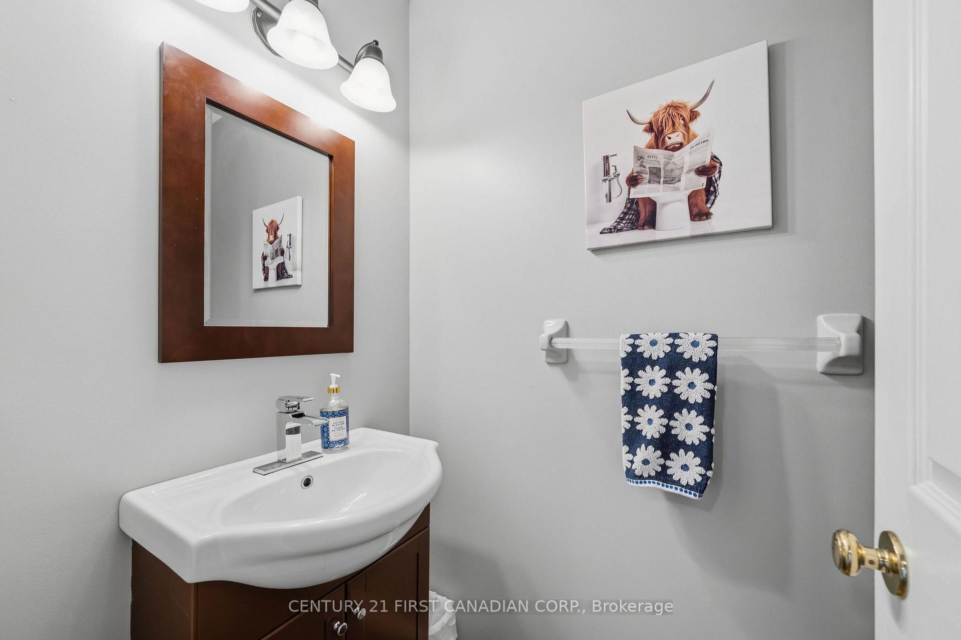 Photo 20 of 8 Robin Street, North Middlesex, Ailsa Craig — HOMEH