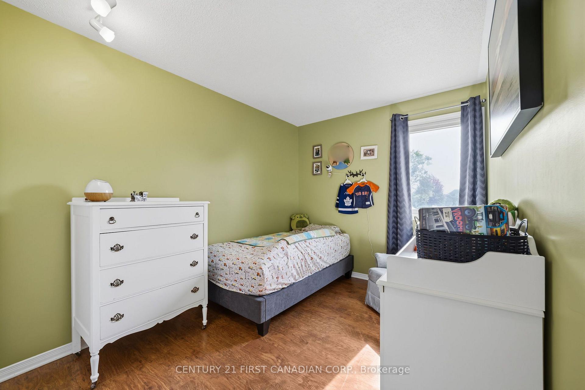 Photo 26 of 8 Robin Street, North Middlesex, Ailsa Craig — HOMEH