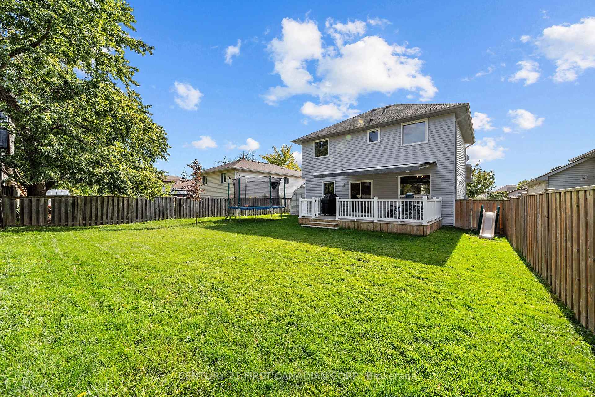Photo 35 of 8 Robin Street, North Middlesex, Ailsa Craig — HOMEH