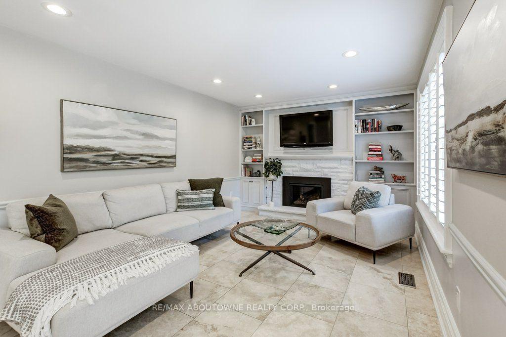 Photo 15 of 2080 Mckerlie Crescent, Burlington, Rose — HOMEH