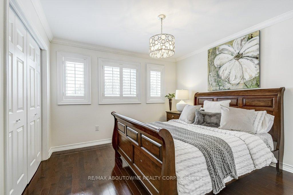 Photo 26 of 2080 Mckerlie Crescent, Burlington, Rose — HOMEH