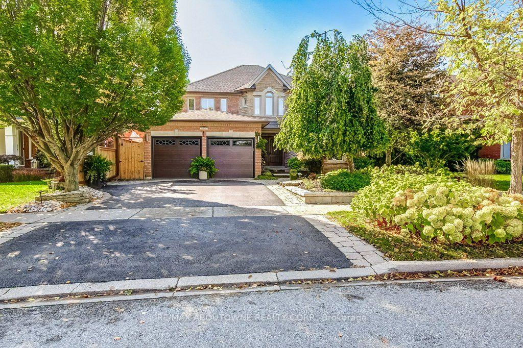Photo 46 of 2080 Mckerlie Crescent, Burlington, Rose — HOMEH