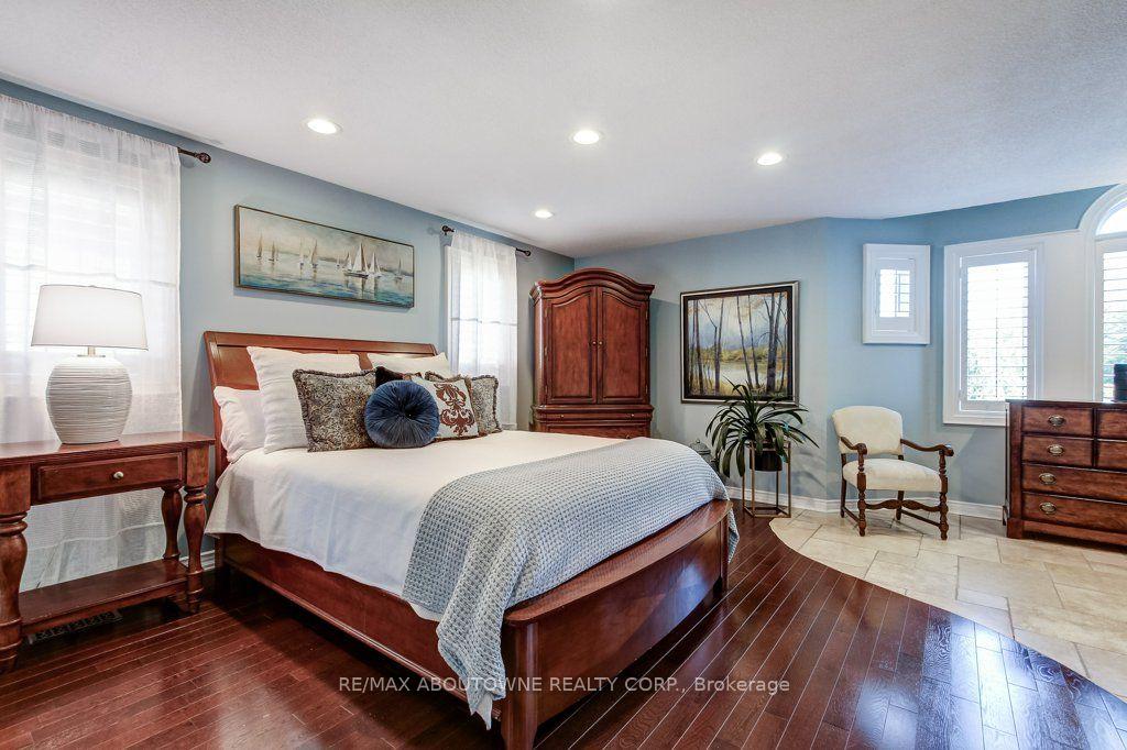 Photo 18 of 2080 Mckerlie Crescent, Burlington, Rose — HOMEH