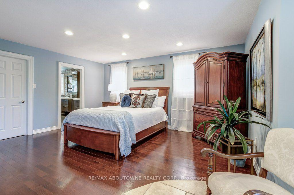 Photo 19 of 2080 Mckerlie Crescent, Burlington, Rose — HOMEH