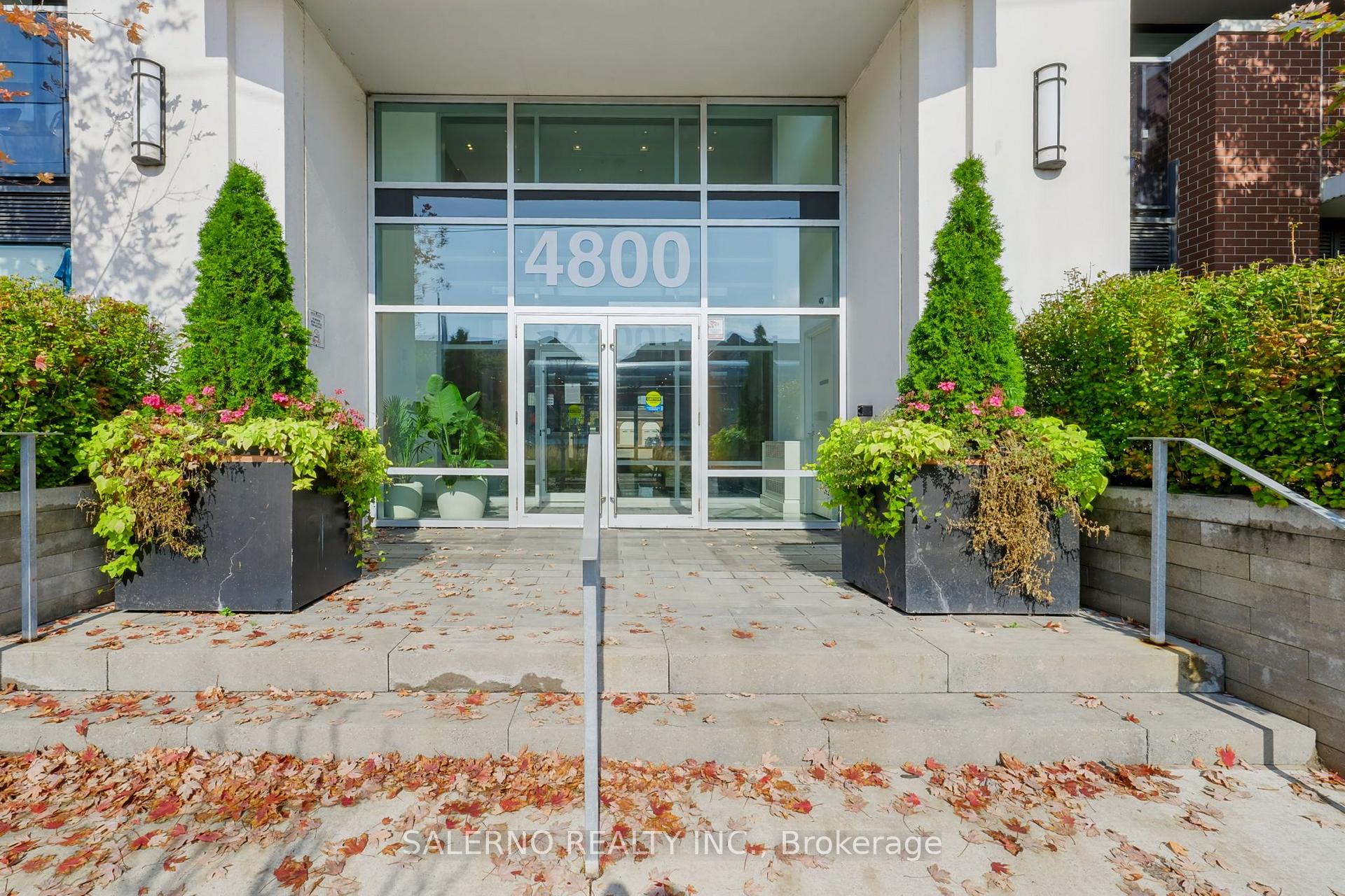 Photo 6 of Unit 709, 4800 Highway 7, Vaughan, East Woodbridge — HOMEH