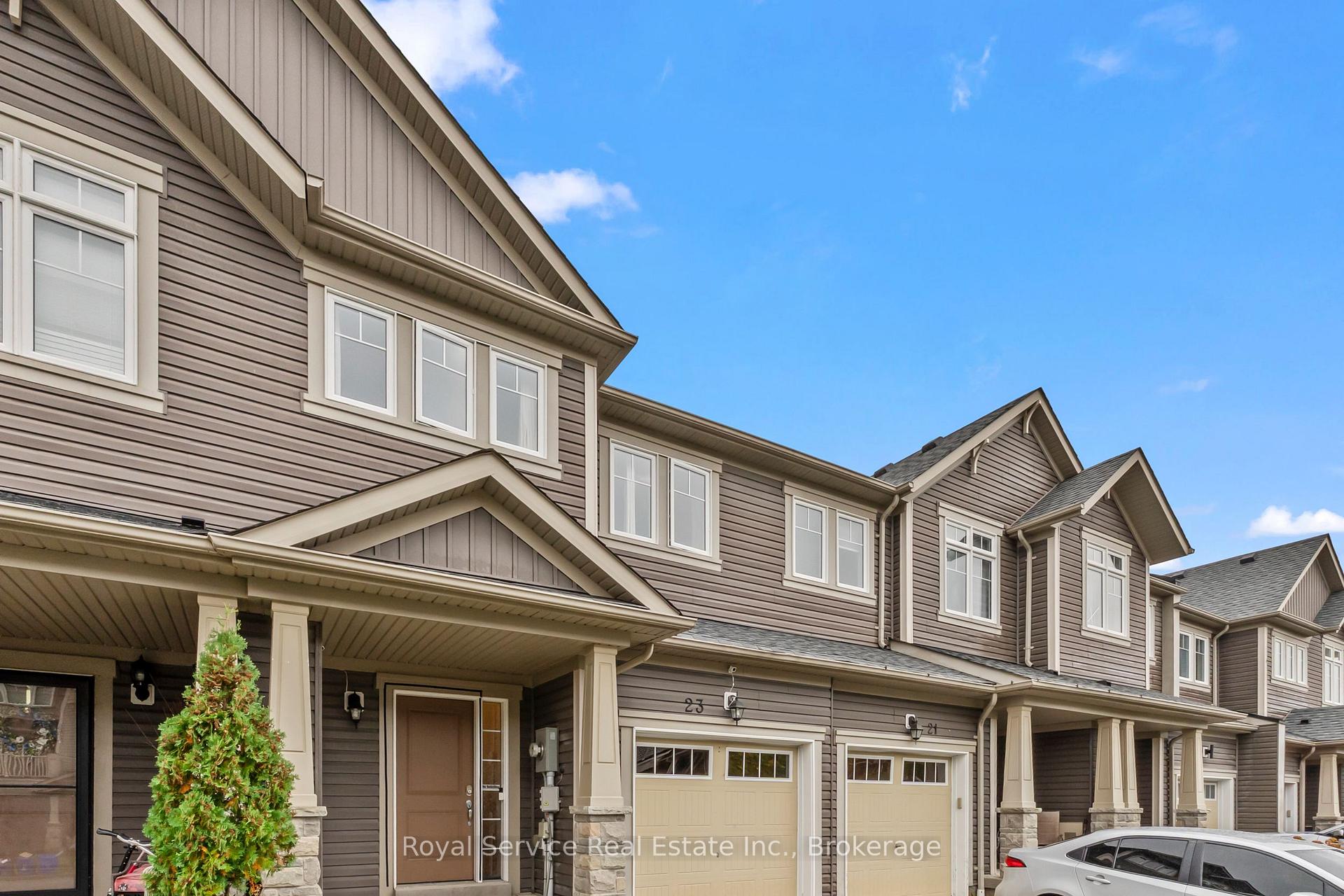 Photo 3 of 23 Tabaret Crescent, Oshawa, Windfields — HOMEH