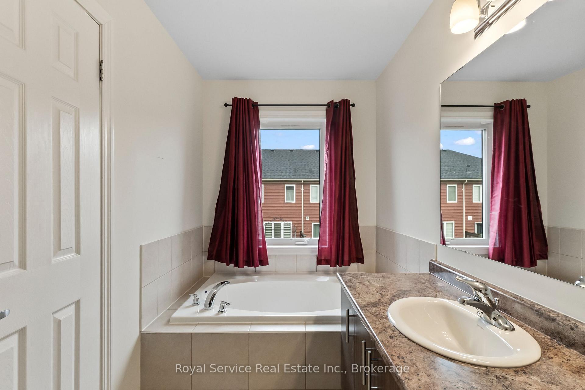 Photo 29 of 23 Tabaret Crescent, Oshawa, Windfields — HOMEH